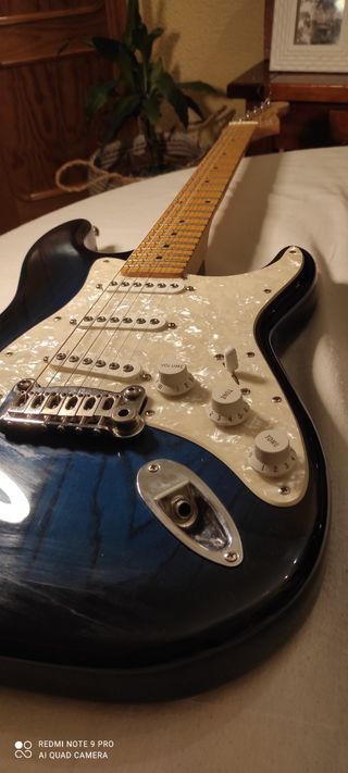 STRATOCASTER GL tributo