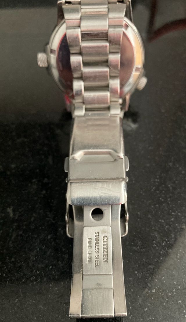 Reloj Citizen EcoDrive Nighthawk.