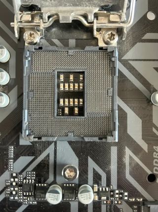 Placa base Gigabyte H310 LGA 1151 No funciona
