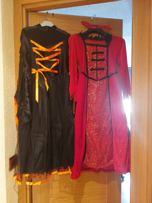 Dos disfraces de niña