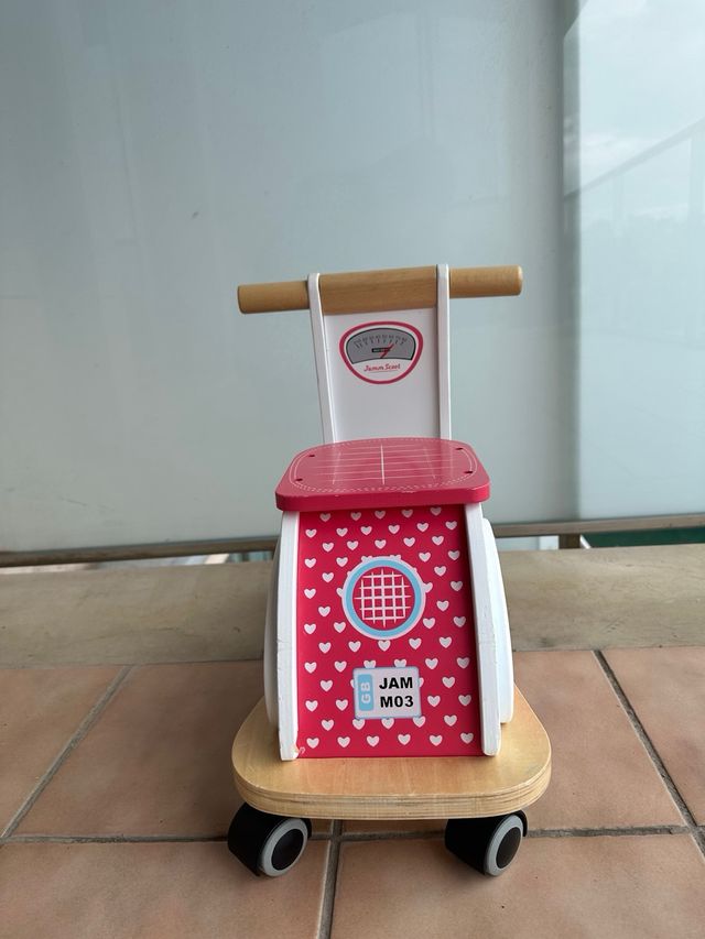 Correpasillos madera para bebé patinete moto