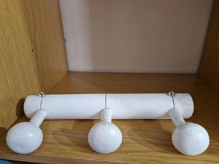 Perchero de pared en madera blanco