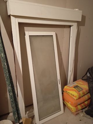 Vendo  ventanal aluminio, estado bien. 