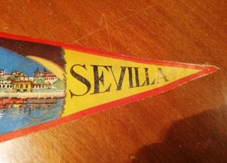 Banderín antiguo de la ciudad de Sevilla