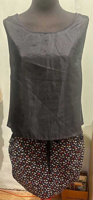 Falda corta sexy y elegante