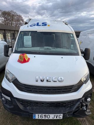 Iveco eDaily L3H3 2.3 GOLPE FUERTE EN TECHO