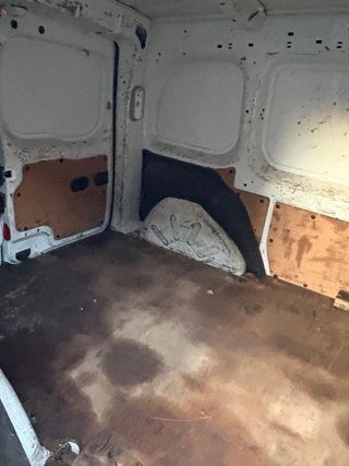 Iveco eDaily L3H3 2.3 GOLPE FUERTE EN TECHO