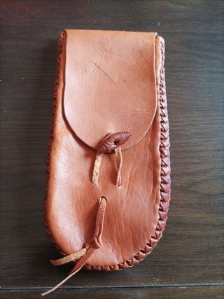 Estuche cuero auténtico hecho a mano 