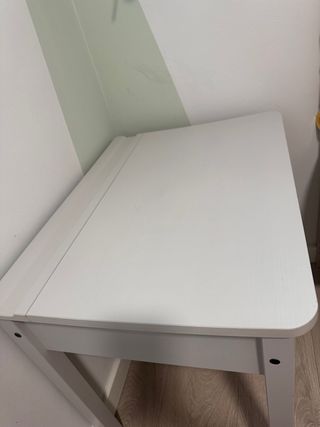 Escritorio Sundvik ikea con silla