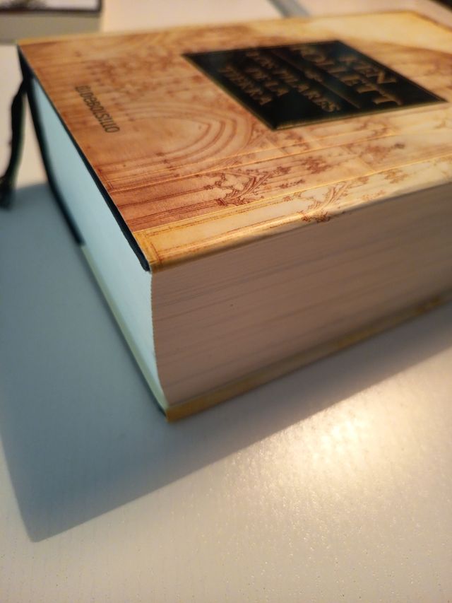 Pilares De La Tierra, Los (C.N. 2006)