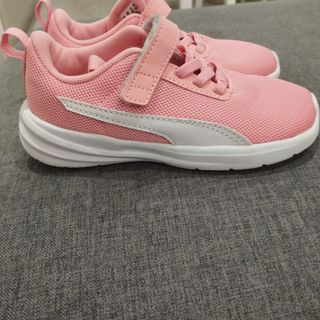 Scarpine da bambina Puma.