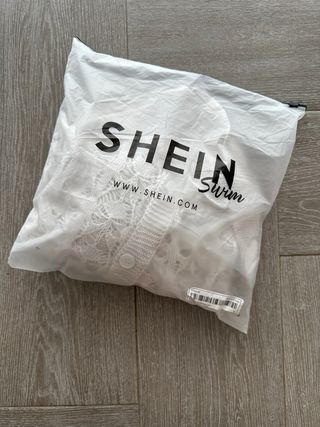Blusa calada blanca de SHEIN Talla L  NUEVA