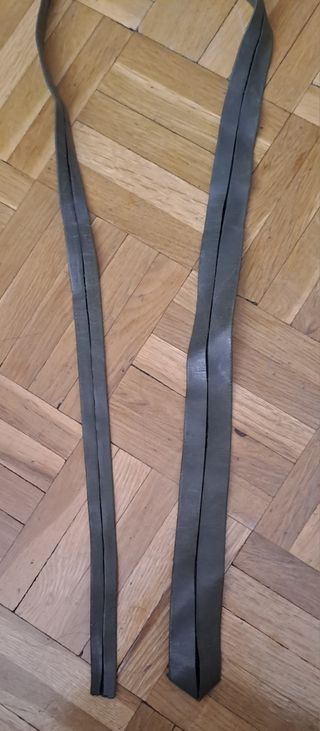 Corbata imitacion cuero