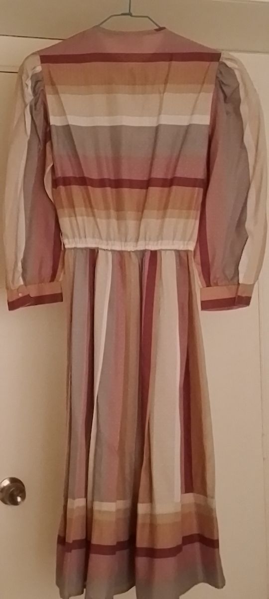 Elegante vestido rayas made in USA. T