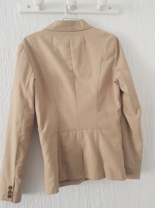 Americana color crema Talla S
