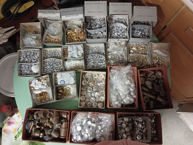 Maquina de forrar botones