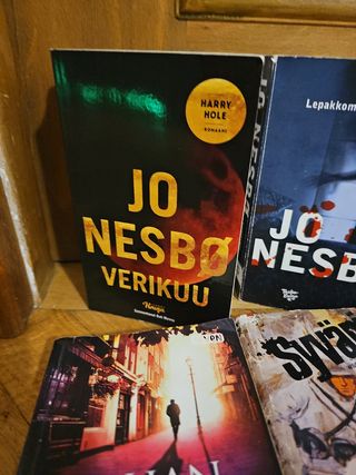 Set di 9 libri in finlandese - Libros en finés