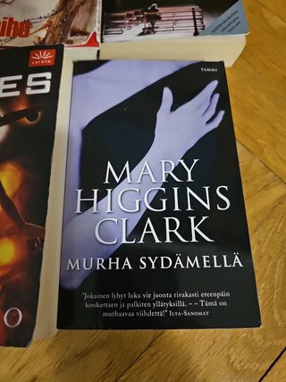 Set di 9 libri in finlandese - Libros en finés