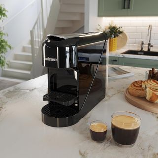 Cafetera de cápsulas Tristar Negra