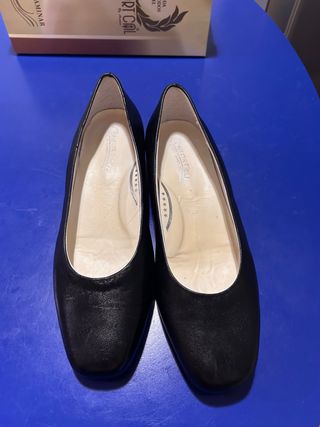Zapato de tacon negro 
