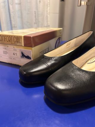 Zapato de tacon negro 