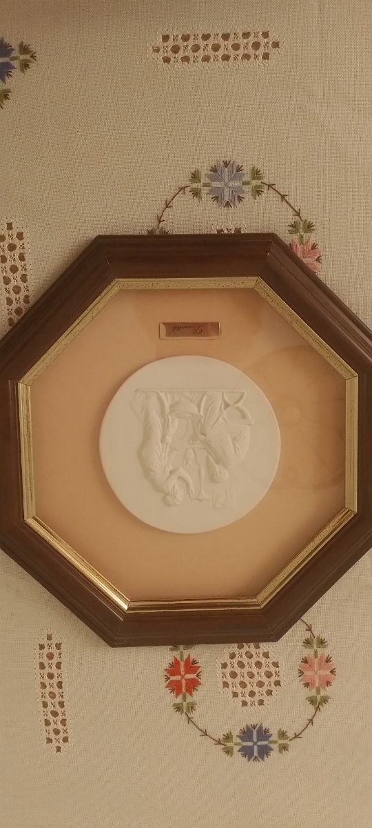 Pareja cuadros octogonales mitológicos con cerámi