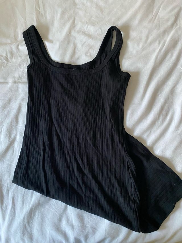 Vestido tirantes negro