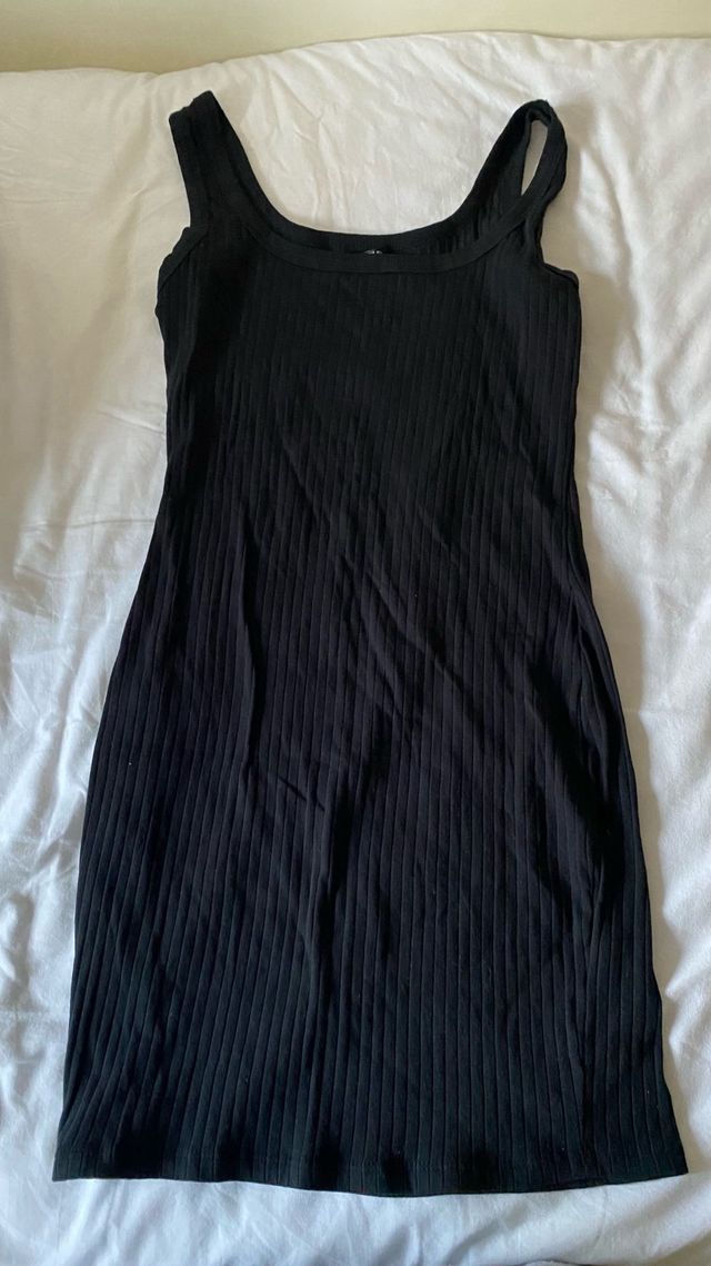 Vestido tirantes negro