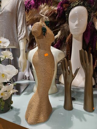 NUEVO! Expositor de joyería.