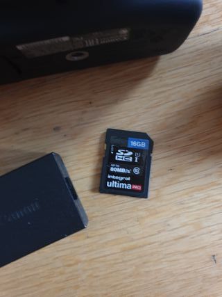 Canon EOS 2000D Kit Cámara Réflex