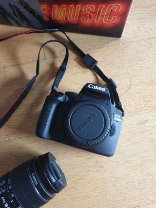 Canon EOS 2000D Kit Cámara Réflex