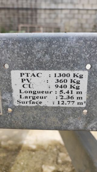 Remolque porta coche basculante no necesita rampas