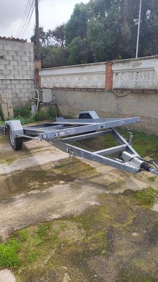 Remolque porta coche basculante no necesita rampas