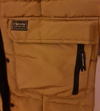 CHALECO ABRIGO CAPUCHA SUPERDRY. TALLA 38         