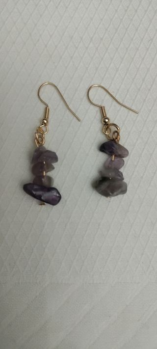 Pendientes piedras moradas