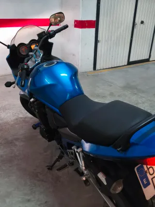 Suzuki bandit 650 gsf