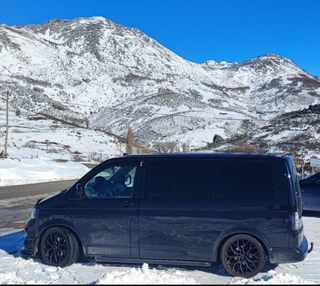 Volkswagen Multivan 2005 full black edition