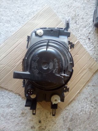 Faro Audi 80