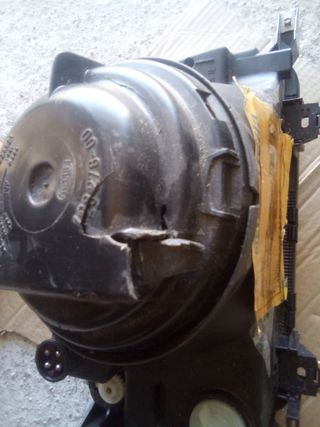 Faro Audi 80
