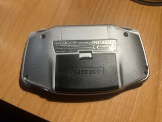 Game Boy Advance Edición plata