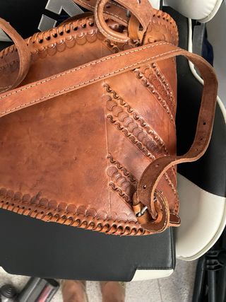 Mochila artesanal de cuero