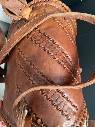 Mochila artesanal de cuero