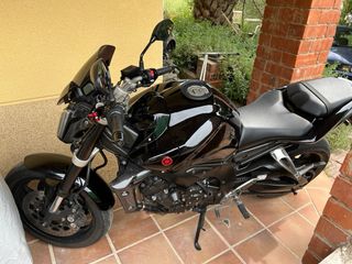 YAMAHA FZ1