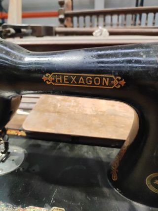 Máquina de coser antigua