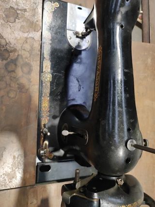 Máquina de coser antigua
