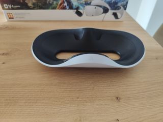 PlayStation PS5 VR 2 con Base de Carga