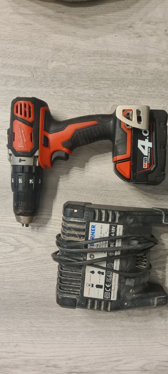 Taladro a bateria 18V Milwaukee