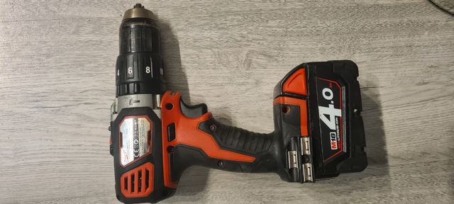 Taladro a bateria 18V Milwaukee