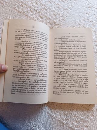 El Pequeño Vampiro Se Cambia De Casa