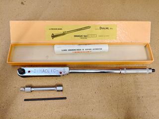Llave dinamométrica Dinaclic 14CH + llaves de vaso